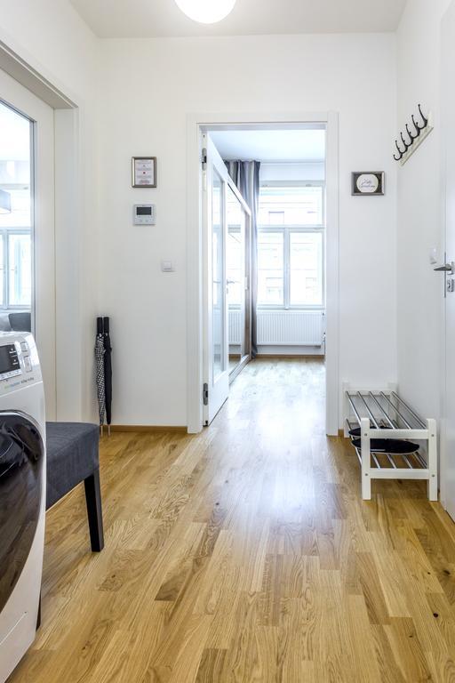 Baranova Apartments Прага Екстериор снимка
